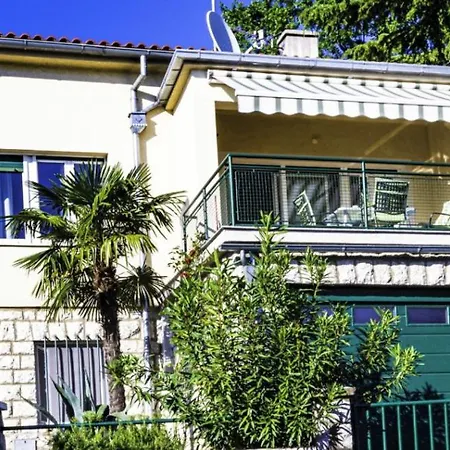 Beautiful Ana With Sea View In Crikvenica *