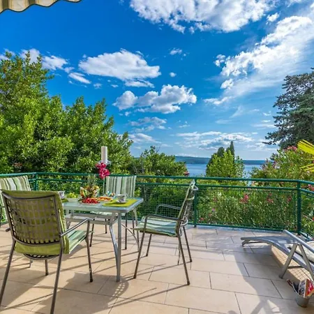 Beautiful Ana With Sea View In Crikvenica