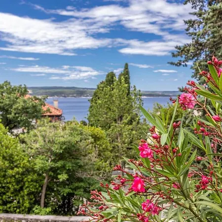 Beautiful Ana With Sea View In Crikvenica *